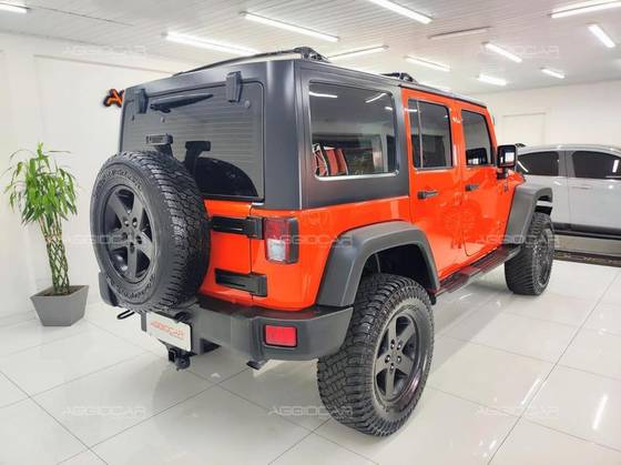 JEEP WRANGLER 3.6 UNLIMITED SPORT 4X4 V6 GASOLINA 4P AUTOMÁTICO JEEP WRANGLER 3.6 UNLIMITED SPORT 4X4 V6 GASOLINA 4P AUTOMÁTICO